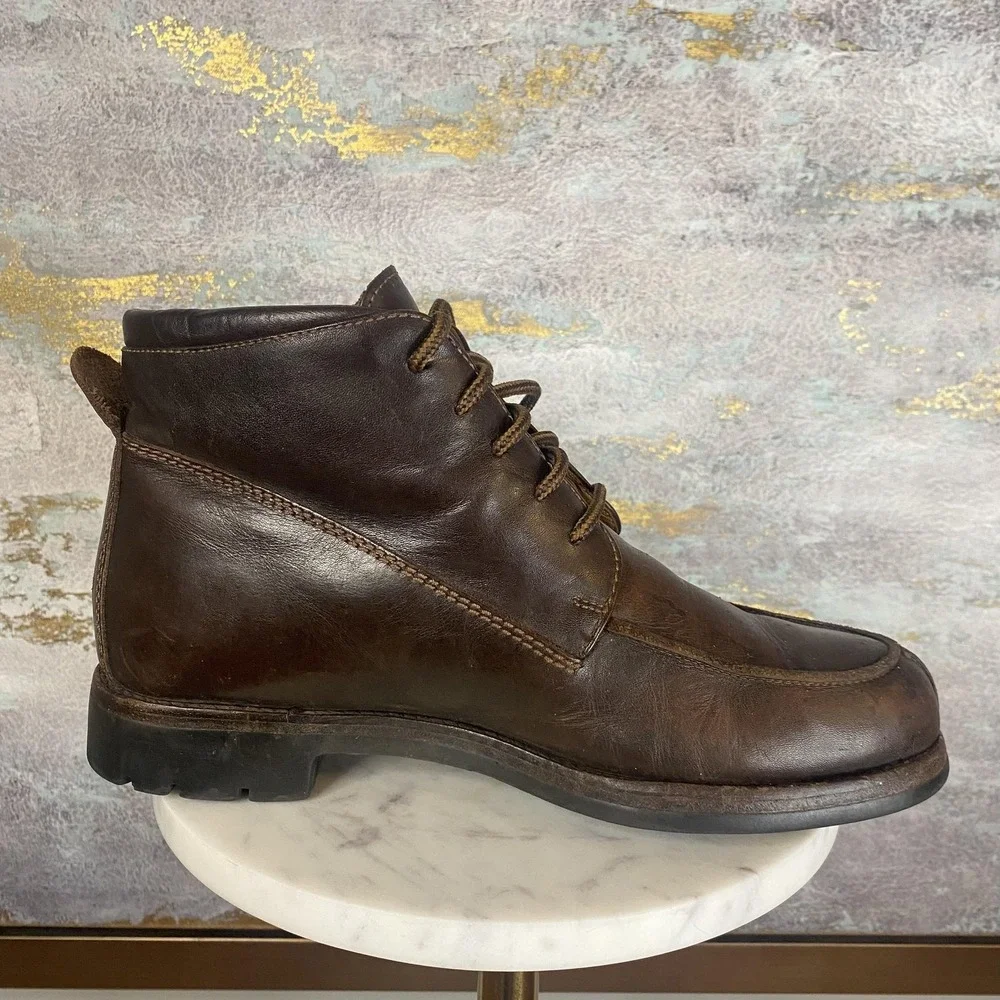Cole Haan Chukka Boots Mens Size 9 Brown Leather Ankle Vibram Sole 14220